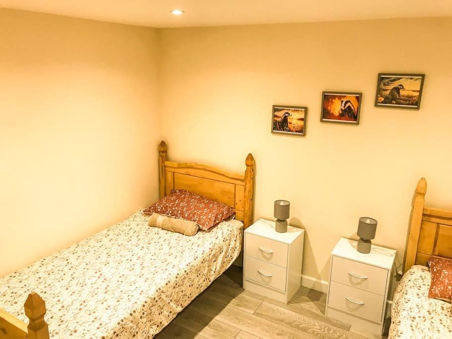 Badgers Sett 2 Bedroom Sleeps 4, The New Inn Viney Hill, Forest Of Dean Blakeney  エクステリア 写真
